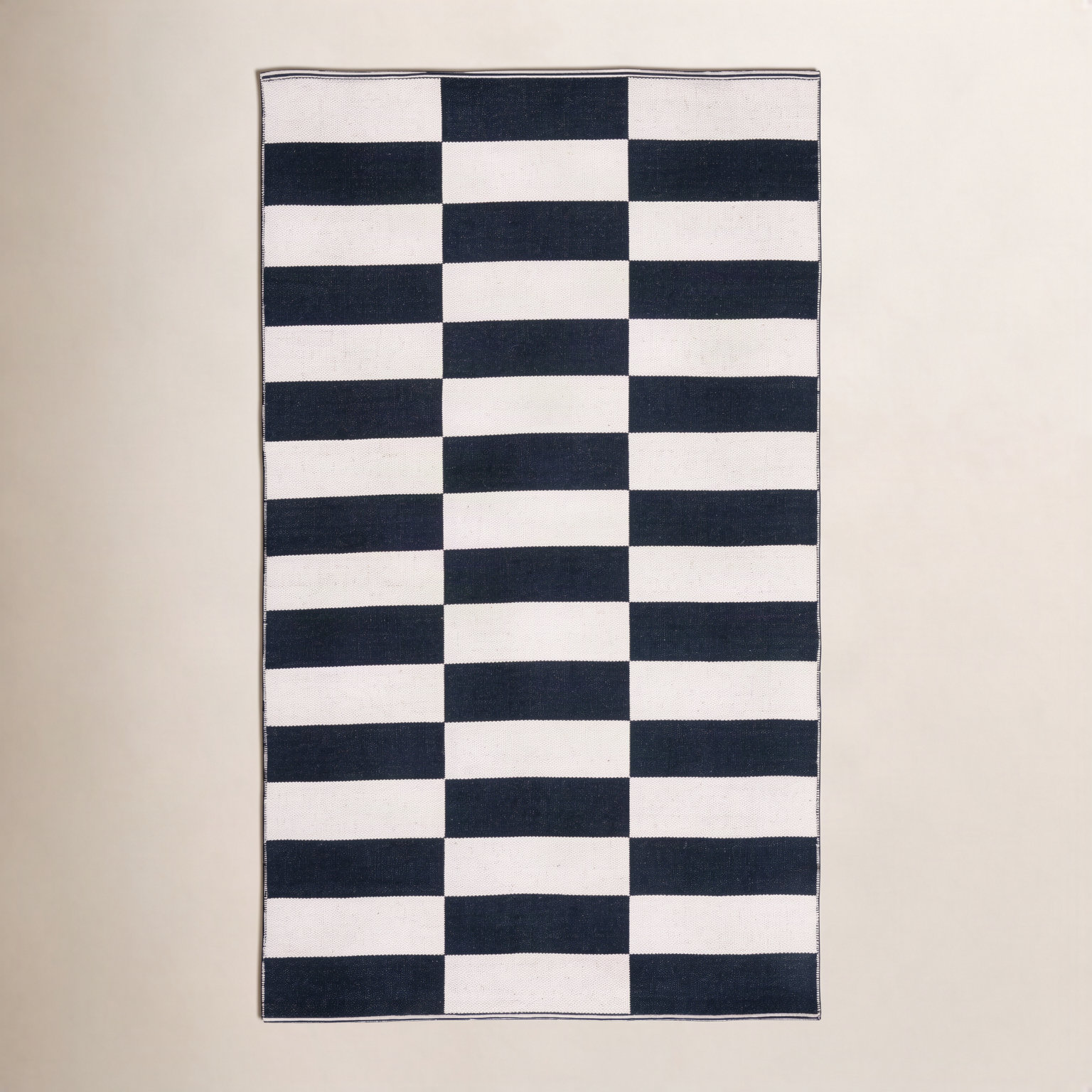 Alvana Black Ivory Hand-Woven Cotton Rug, Rectangle 3' x 5'