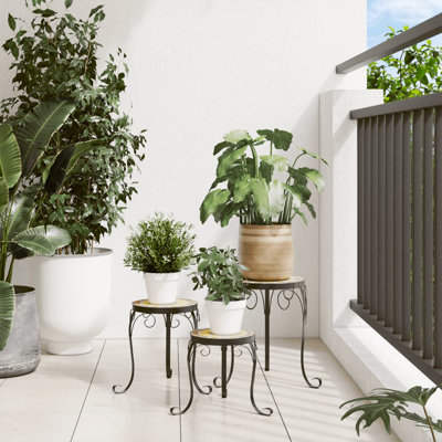 Antwone Round Outdoor Side Table