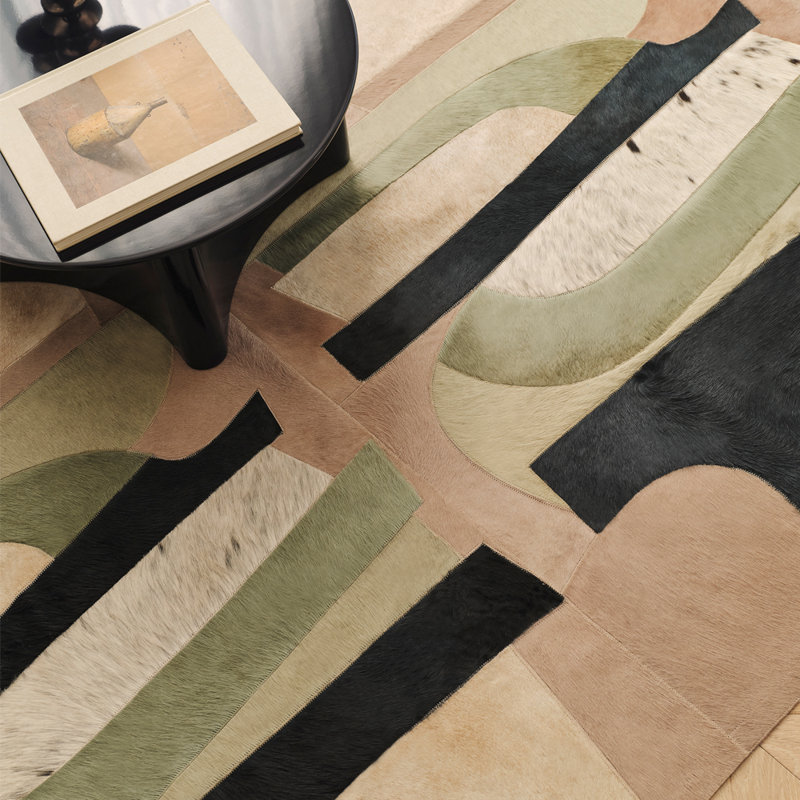 Tapis imprimé peau de vache Art Hide X Greg Natale, Rectangle 6 pi 7 po x 9 pi 8 po