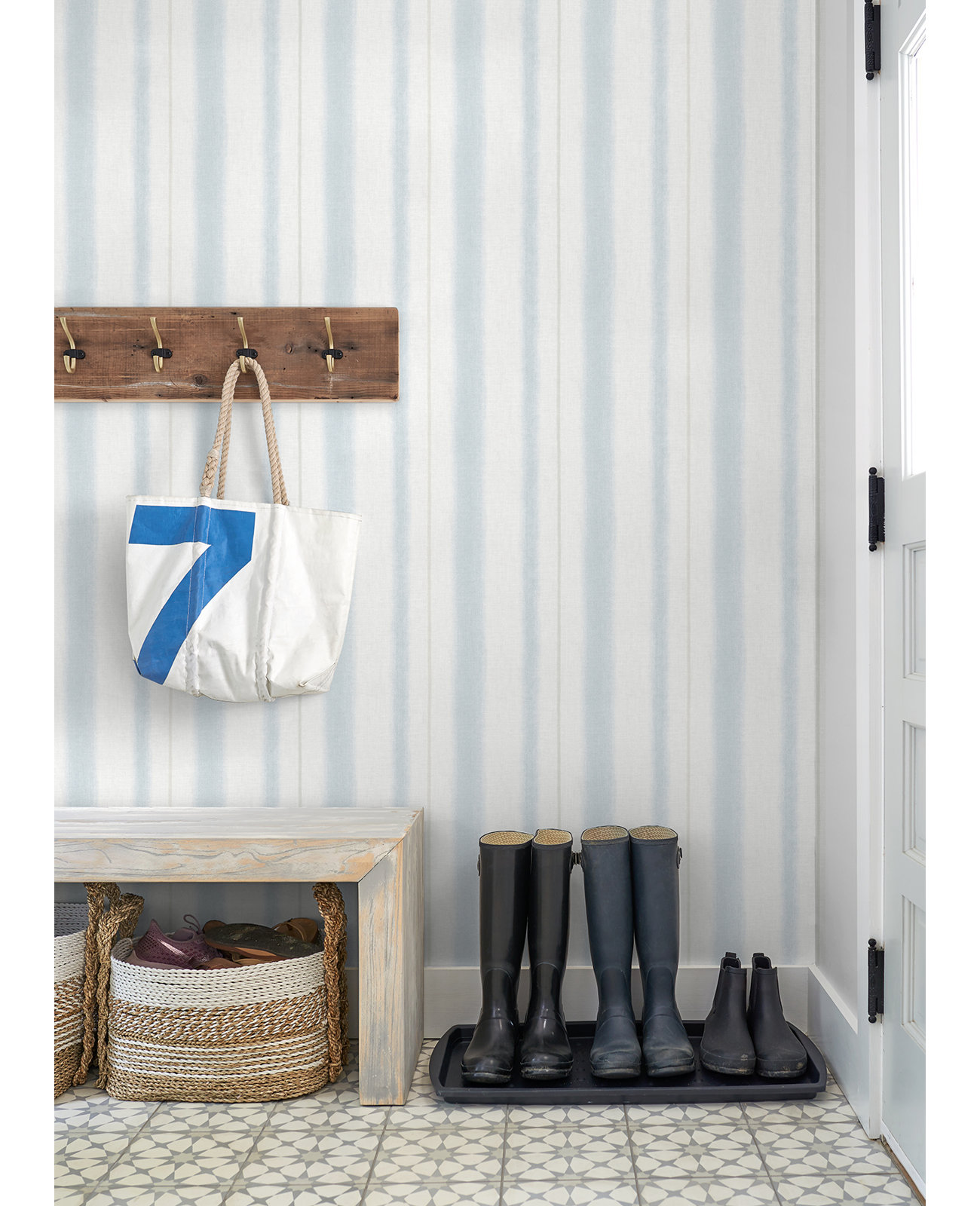 Carmelia Modern Unpasted Wallpaper, Blue