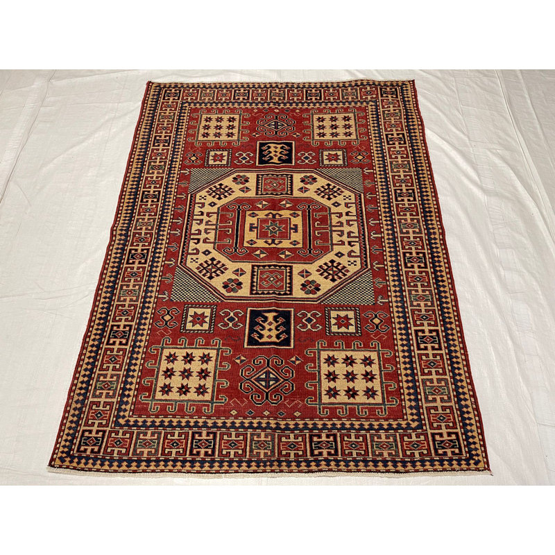 Tapis tribal unique en son genre