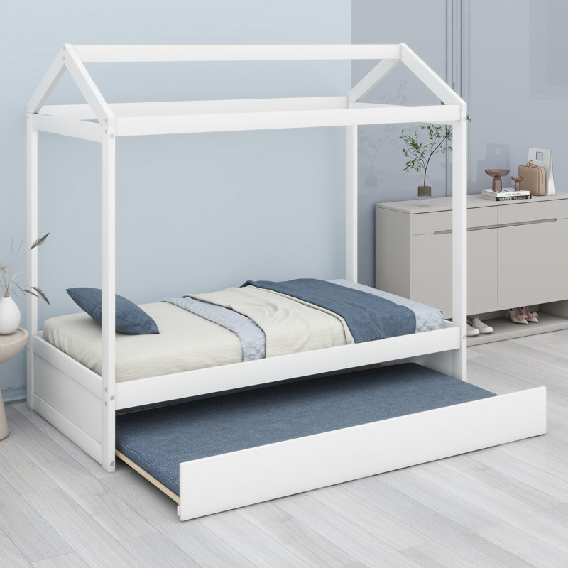 Lit Playful House avec lit gigogne intégré pour un espace de couchage supplémentaire