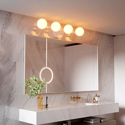  Éclairage pour meuble-lavabo moderne de 26 po à 4 lumières - globes en plastique, ampoules à intensité variable G9 incluses et installation facile (120 V)