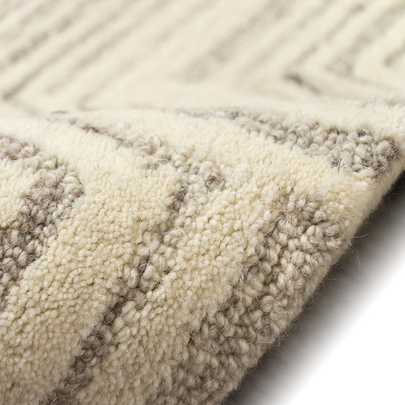 Hertraud Wool Abstract Indoor Rug, Rectangle 3'6" x 5'6"