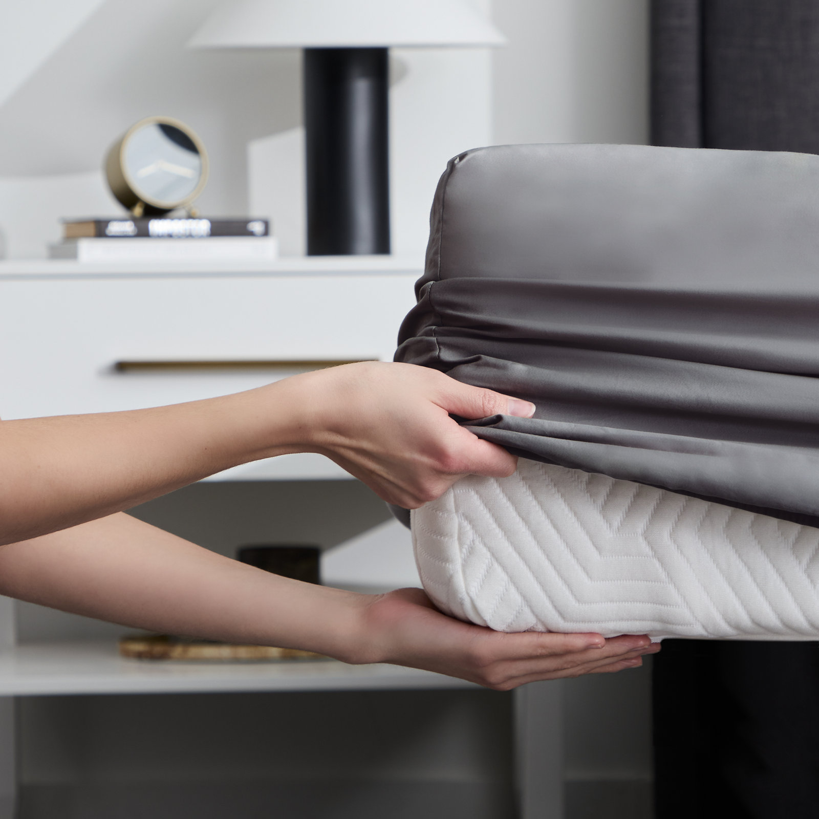 Supima Sateen Sheet Set, Dark Gray, Split Cal.King Sheet Set+1Fitted Sheet+2Pillowcase