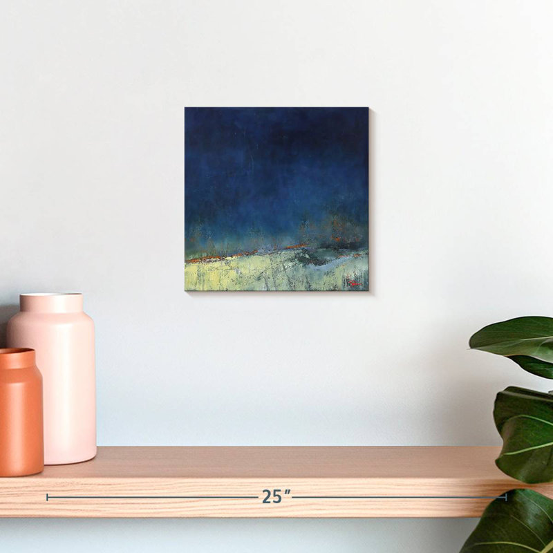 Avery Dugout, 10" H x 10" W