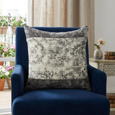 Coussin décoratif 20 po en coton damassé beige et gris