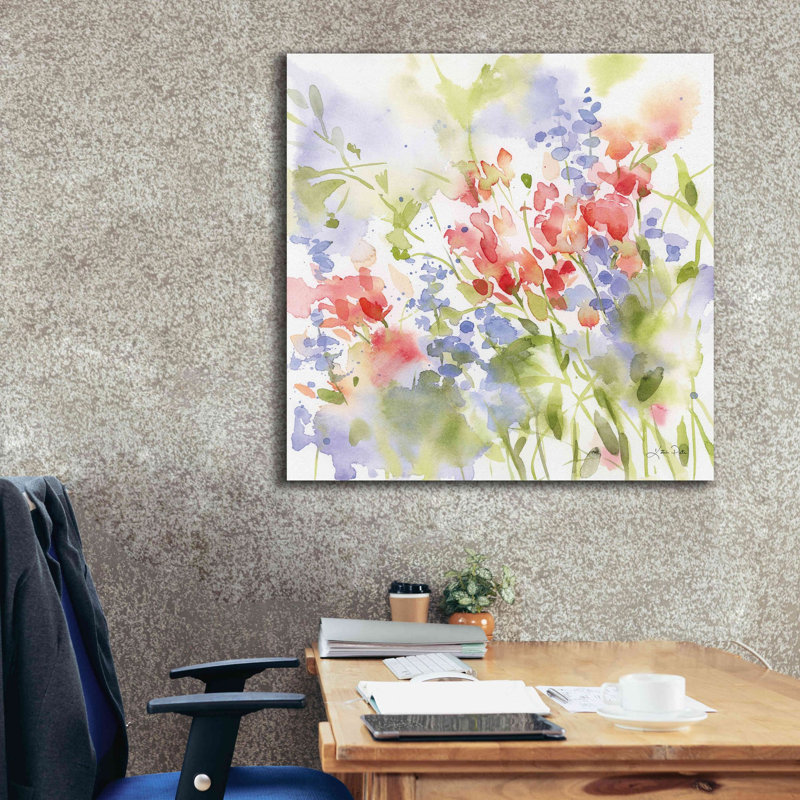 «Spring Meadow II» par Katrina Pete, estampe numérique sur toile, H 37 po x l 37 po x P 1,5 po