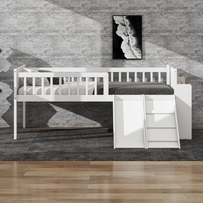 Structure de lit plateforme en bois, structure de lit simple avec glissoire, échelle et garde-corps, lit mezzanine avec tablette de rangement