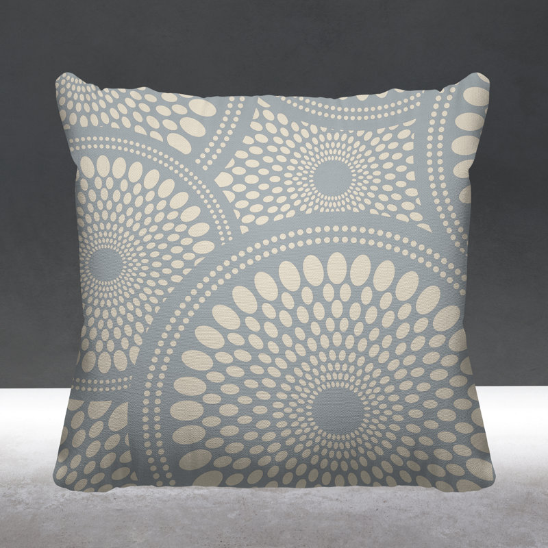 Coussin intérieur / extérieur Penn Tribal Abstract, L 19 po x H 19 po, gris