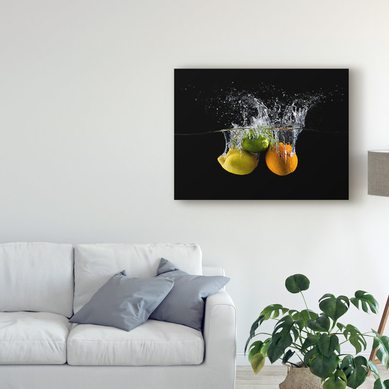 Art mural sur toile tendue - Mogyorosi Stefan «Citrus Splash» pour décoration de salon, de chambre à coucher ou de bureau - 24 x 32