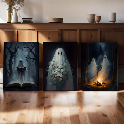 Ensemble de 3 affiches encadrées, toiles décoratives fantaisistes sur le thème de l'Halloween, avec un fantôme lisant dans une forêt mystérieuse, un bouquet de fleurs et un fantôme autour d'un feu de camp. Parfait pour décorer le salon, la chambre ou toute autre pièce de la maison.