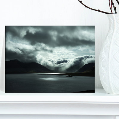 «Stormy Islande in the Summer», reproduction de photo sur toile tendue