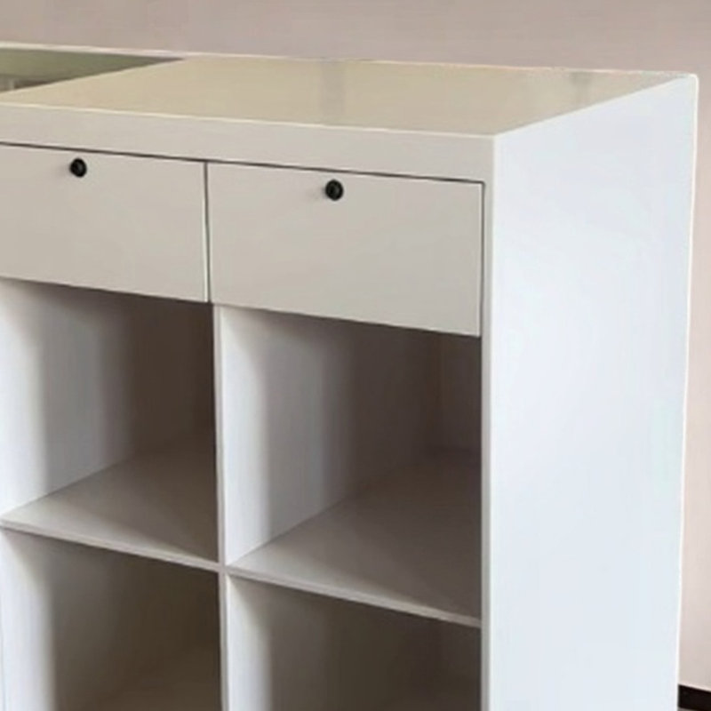 Vitrine en verre tendance, H 39,37 po x l 59,05 po x P 23,62 po