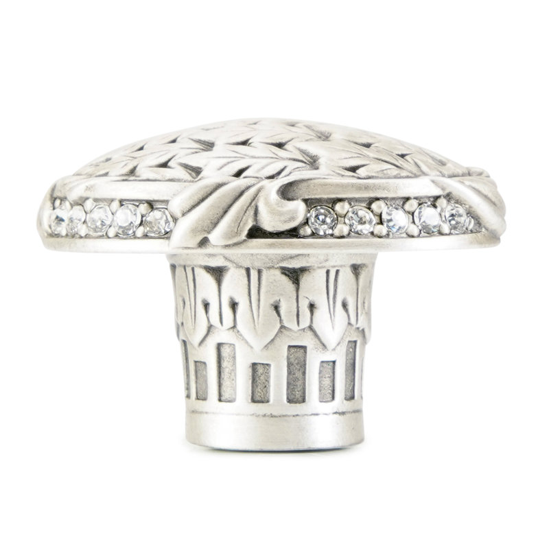 LION IN WINTER OVAL KNOB; DECORATED WITH SWAROVSKI® CLEAR CRYSTAL; MATTE SILVER FINISH