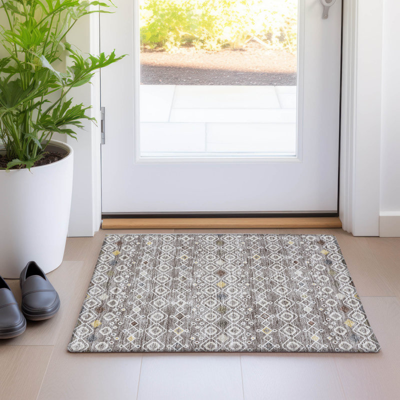 Tapis rectangulaire Aleighna avec envers antidérapant, Rectangle 1 pi 8 po x 2 pi 6 po