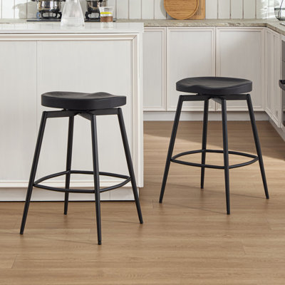 Tabourets de comptoir pivotants en bois massif avec base en métal Albrecht