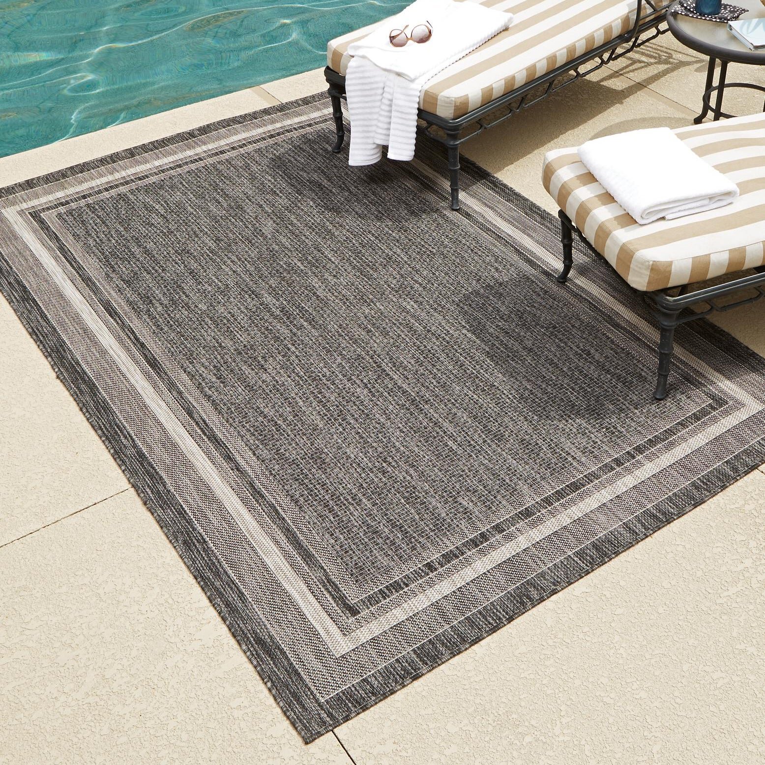 Breakwater Bay Sevinc Indoor Outdoor Rug Reviews Wayfair Canada   Sevinc Indooroutdoor Rug 