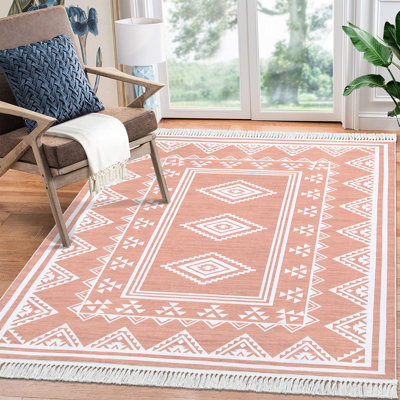 Dagmara Washable Geometric Indoor Rug
