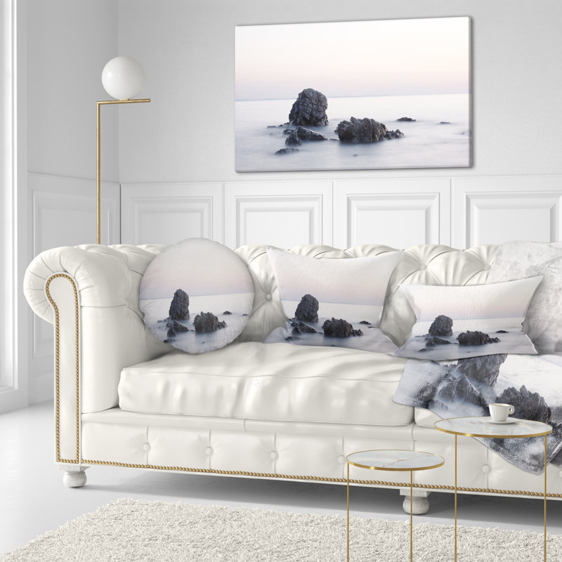 Coussin Rocks in the Sea noir et blanc - Sea & Shore