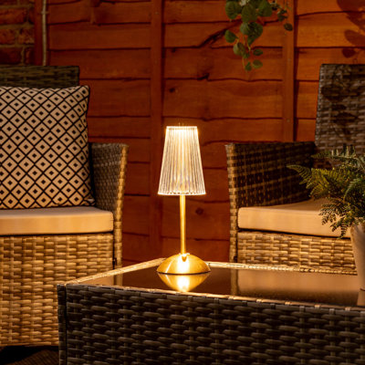 Abagale Metal Table Lamp