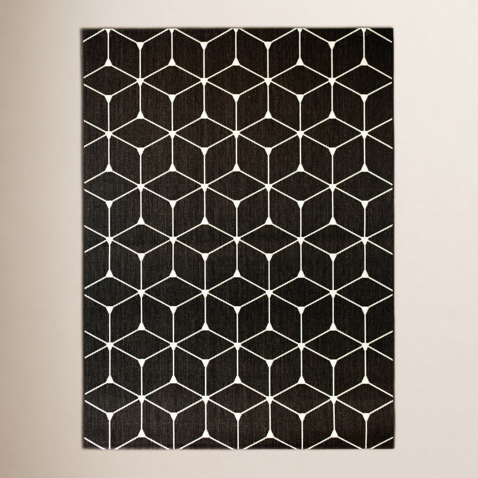 Abbi Black Indoor/Outdoor Rug, Rectangle 5' x 8'