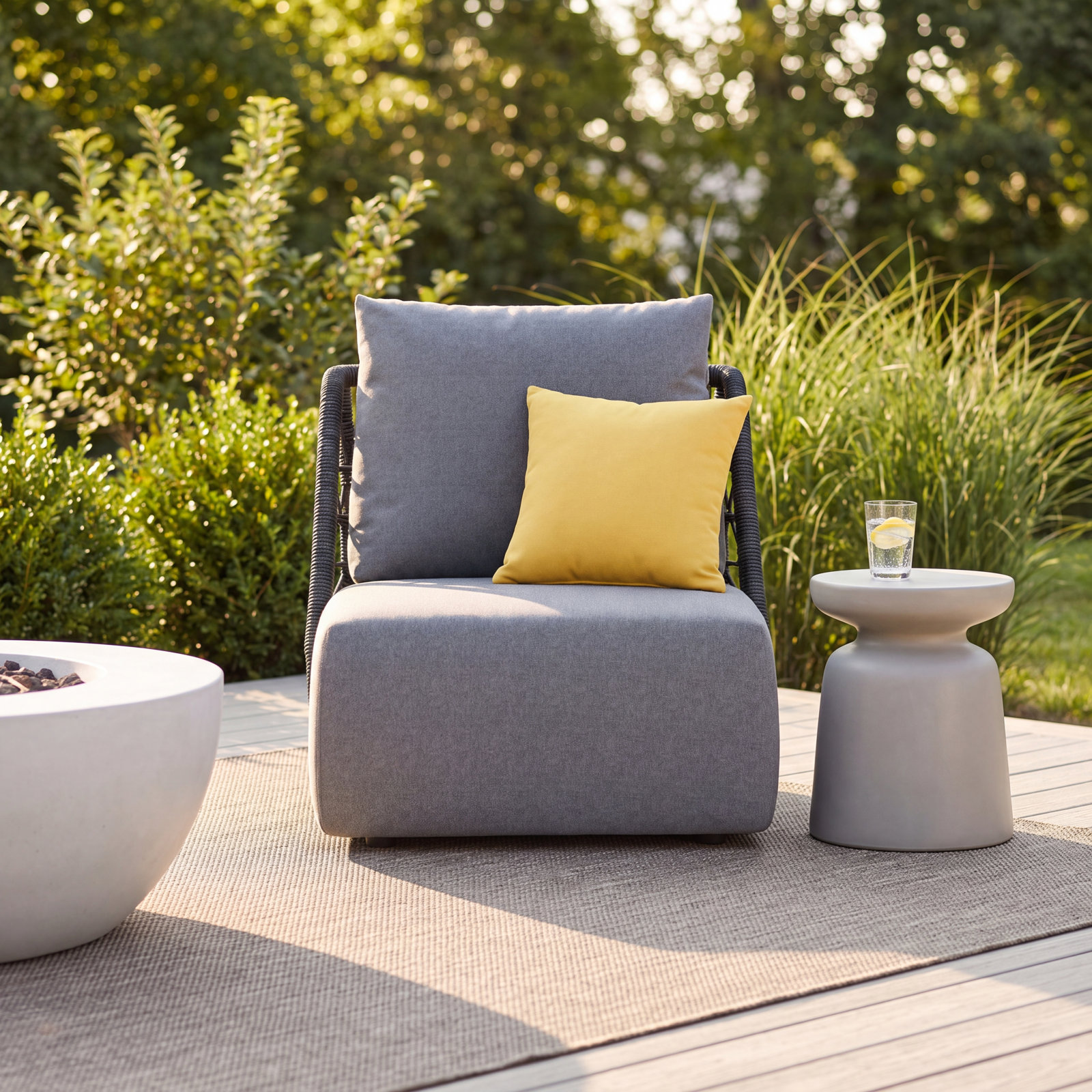Lessing Aluminum Outdoor Lounge Chair