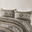 Édredon 5 pièces double / grand rayé à chevrons avec coussins décoratifs bruns. Matériau, tissu lavable à la machine et nettoyant pour les taches