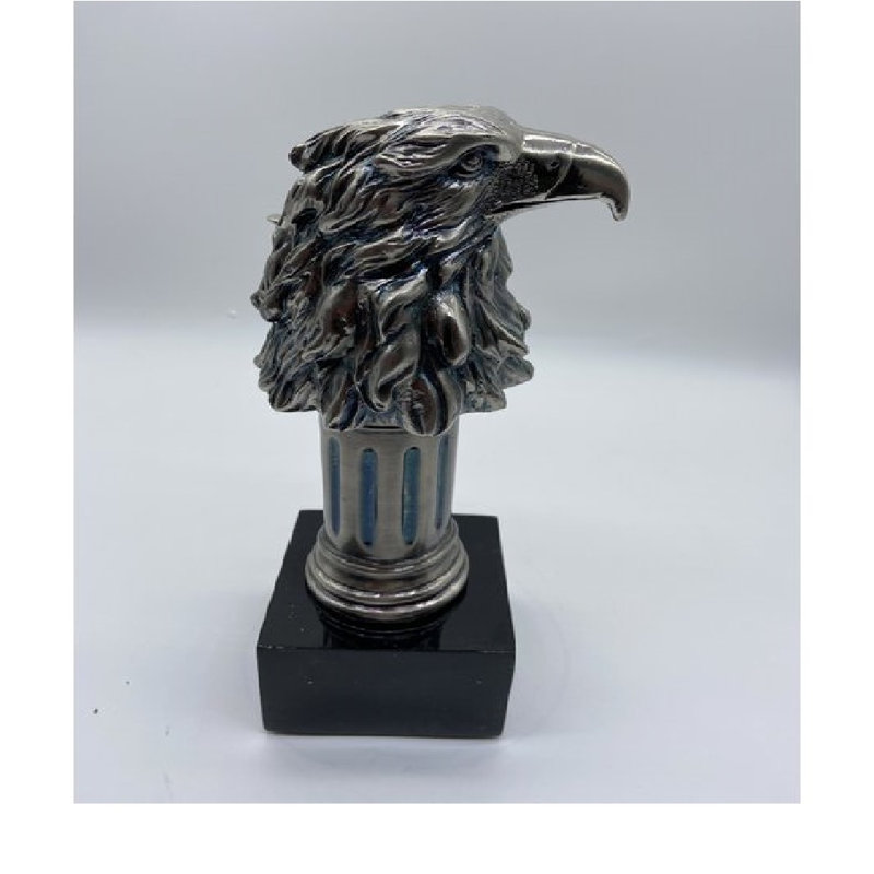 Buste Cranmer Eagle Head sur colonne avec étoile