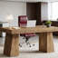 Le bureau en bois brun de 55 pouces avec base double est un ajout élégant et pratique à votre bureau, idéal pour les repas, les réunions et le travail