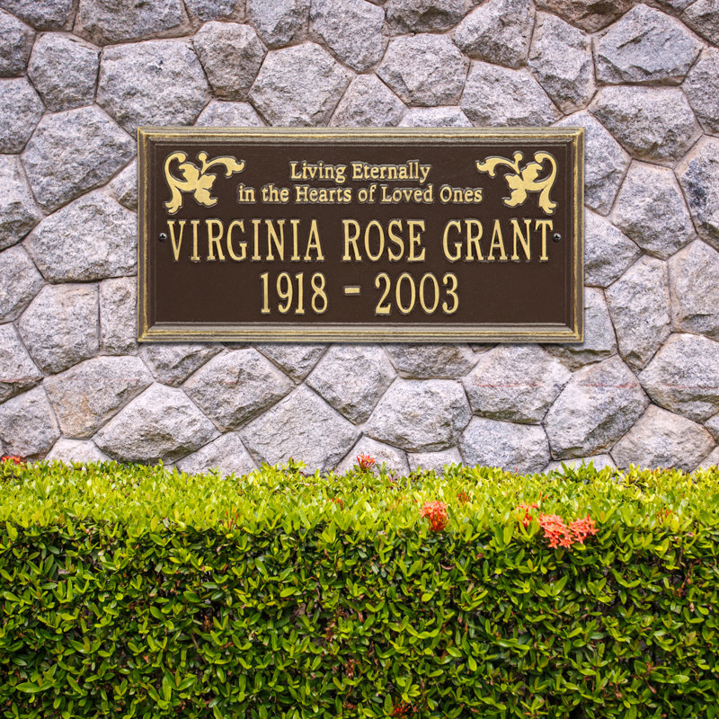 Wilmington 'Living Eternally' Memorial Plaque, Yes, Bronze/Gold