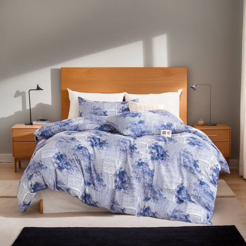 Dailynap Blue Floral Print Bedding Set, King Duvet Cover & Insert + 2 Pillowcases