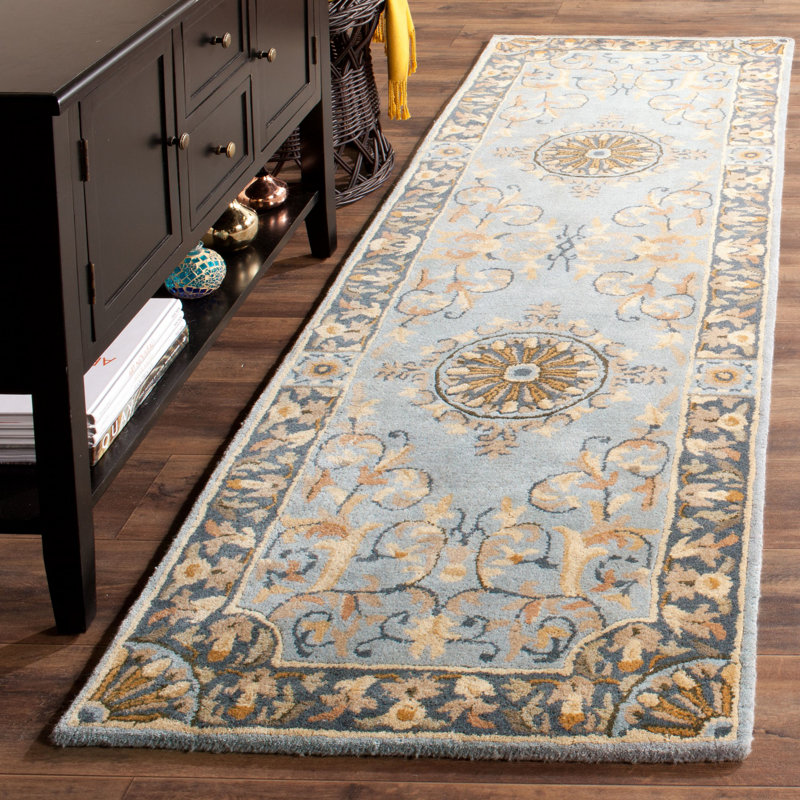Latarra Hand Tufted Wool Oriental Rug, Runner 2'6" x 8'