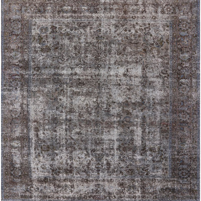 Isakson Oriental Indoor Rug