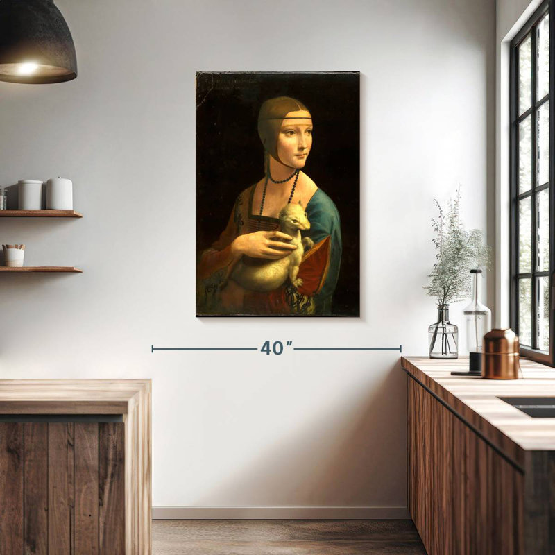 Leisha avec un portrait d'hermine, H 39 po x l 26 po
