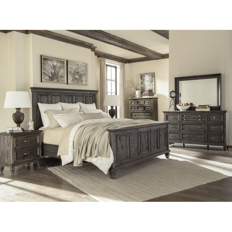 Halvorsen Gentleman's Chest