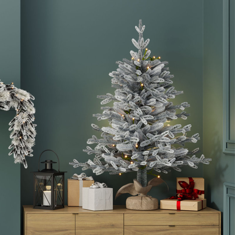 Luxury 91.5H Pre-lit Snowy Christmas Tree