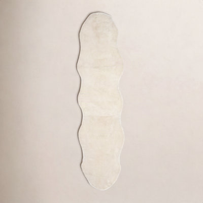 Mera White Handmade Sheepskin Rug