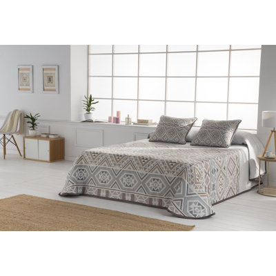 Jarman Polyester Geometric Shapes Bedspread