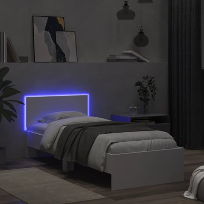 Nyleen Bed