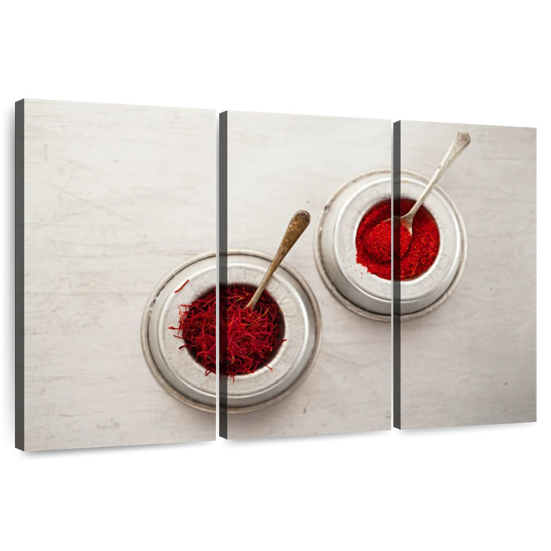 Saffron Threads And Powder