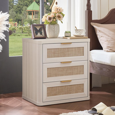 Table de chevet en rotin avec station de chargement, grande table de chevet 3 tiroirs Boho de 23 po, table de chevet, tables de bout de lit pour la chambre à coucher, le salon, le couloir