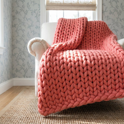 Aki Chunky Knit Throw Blanket