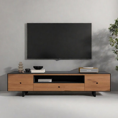 Meuble télé simple et contrastant