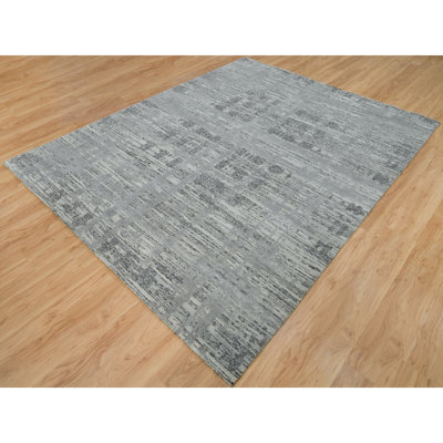 Tapis unique en acrylique gris 8 pi x 10 pi Sadra