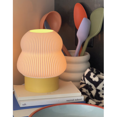 Poly Lamp Banana Cream