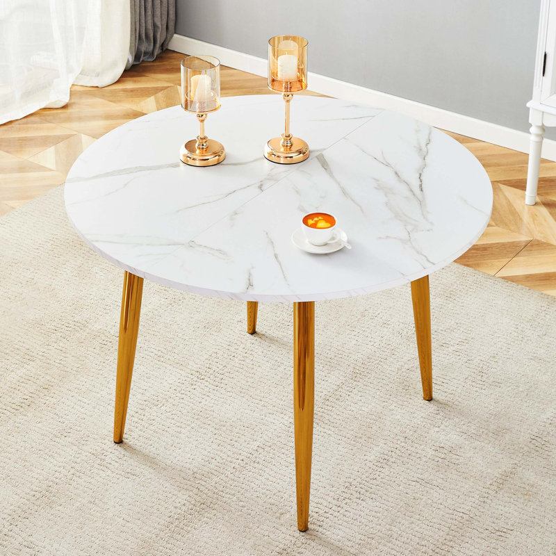 Table de salle à manger rétractable, plateau de table en panneau de fibres à densité moyenne à motif blanc avec pieds en métal doré, table de salle à manger moderne à surface lisse