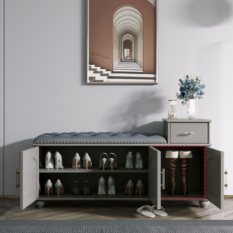 Banc de rangement gris rembourré pour chaussures