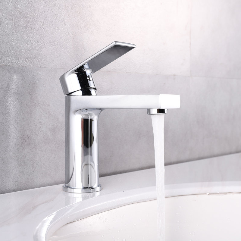 Single-Hole Single-handle Bathroom Faucet, Chrome