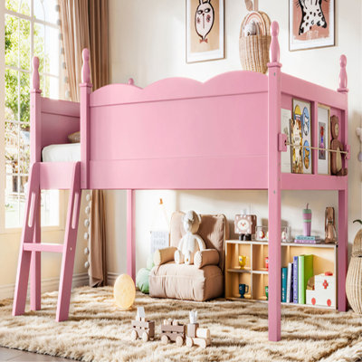 Lit mezzanine simple avec garde-corps pleine longueur, lit mezzanine bas en bois massif avec échelles et tablette à côté, forme chic et conception à profil bas